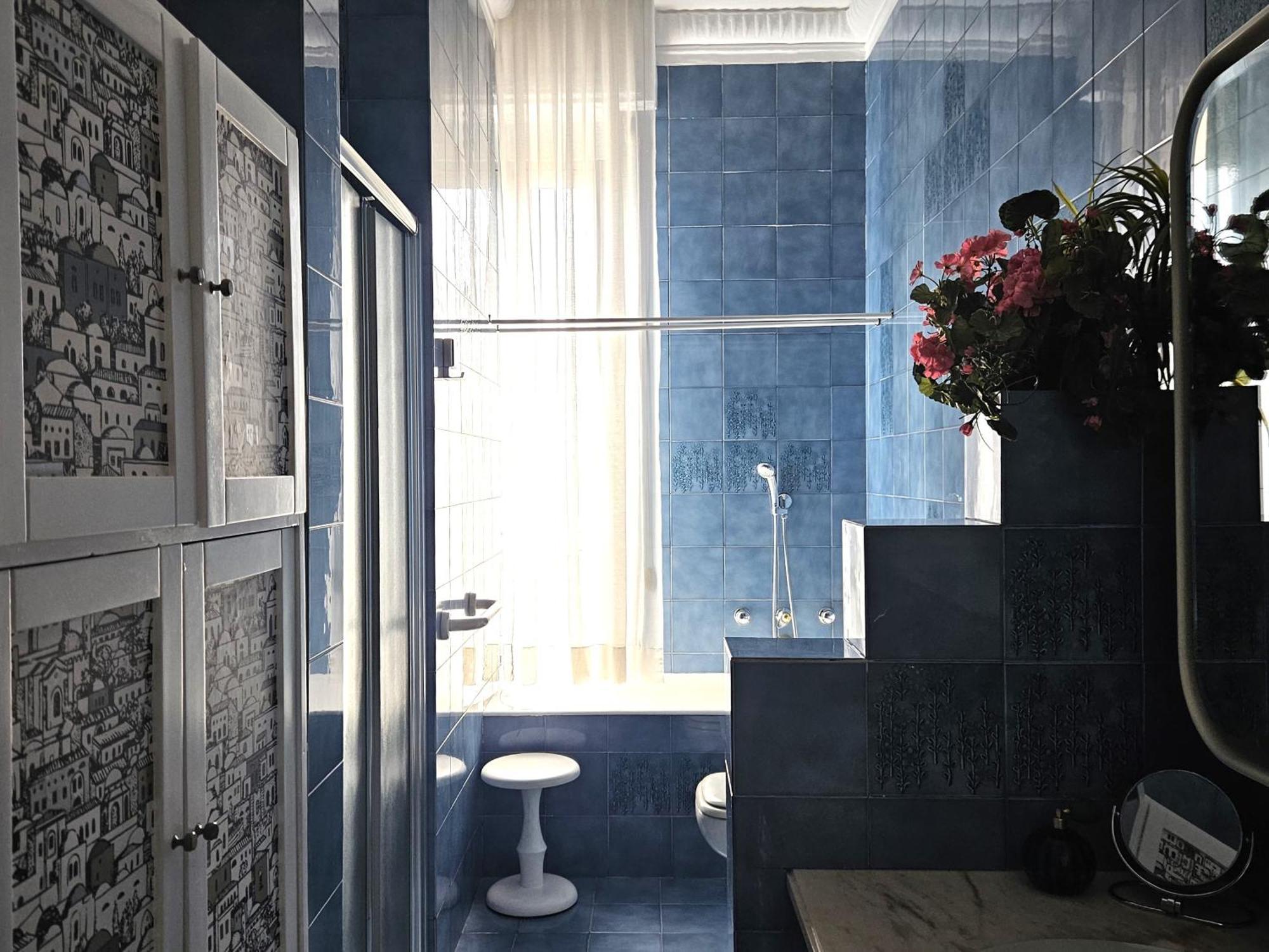 Homegallery - Elegante Appartamento Milanese エクステリア 写真